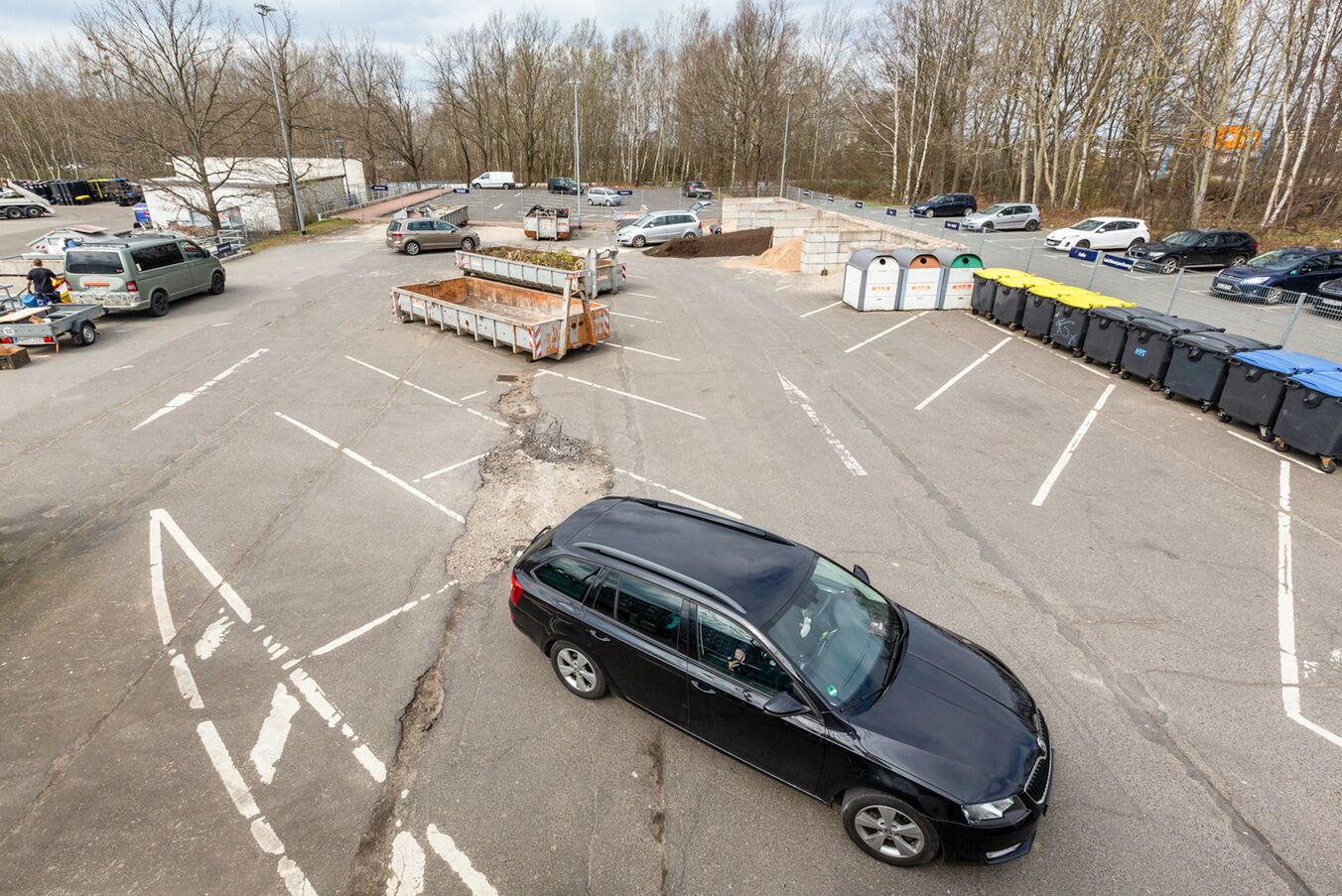 Das SAS-Betriebsgelände an der Ludwigsluster Chaussee wird in den nächsten Tagen sein Aussehen grundlegend verändern, Foto: srk